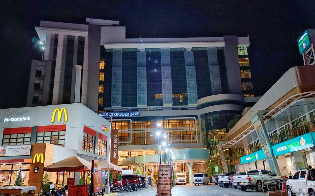 Eight Digos Corporate Hotel