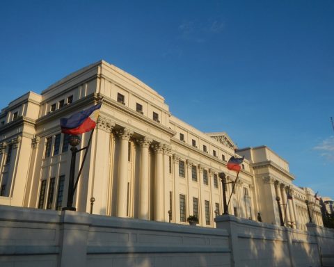 Senate Building – Telecom Deployment Philippines